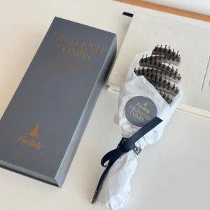 Wanhuishop Kawatani Koya Boar Bristle Hair Comb Massager Head Comb Christmas Tree Comb-2 Wanhuishop Kawatani Koya Boar Bristle Hair Comb Massager Head Comb Christmas Tree Comb-2